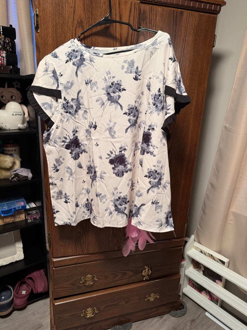Floral Short-Sleeve Blouse in White and Blue